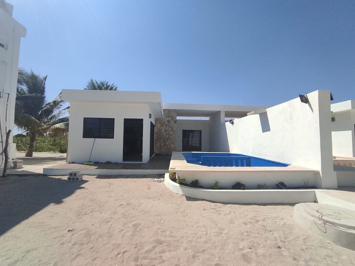 CASA NUEVA CON PISCINA EN TELCHAC PUERTO, YUCATÁN.