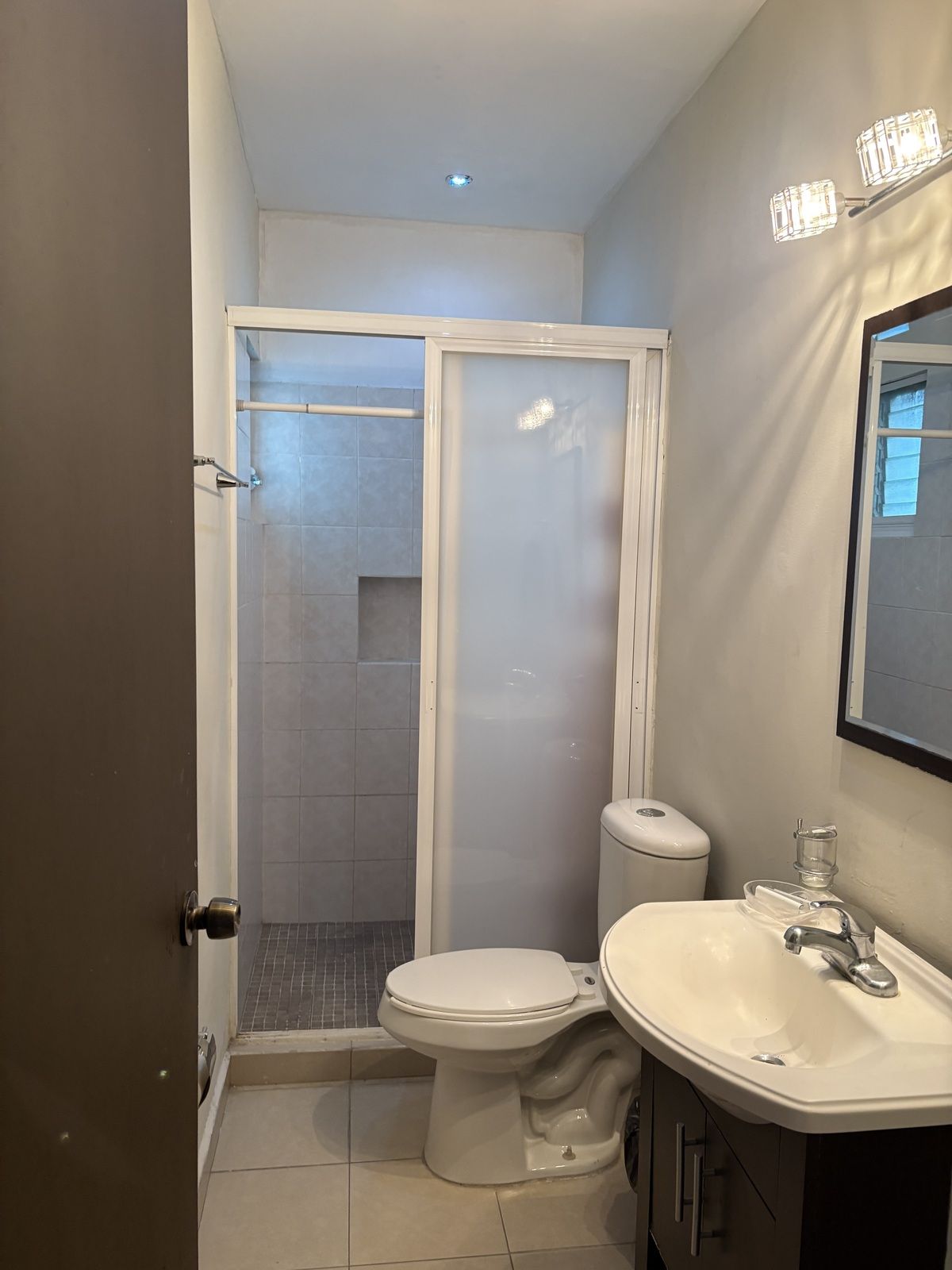 12 de 13: Baño recámara secundaria