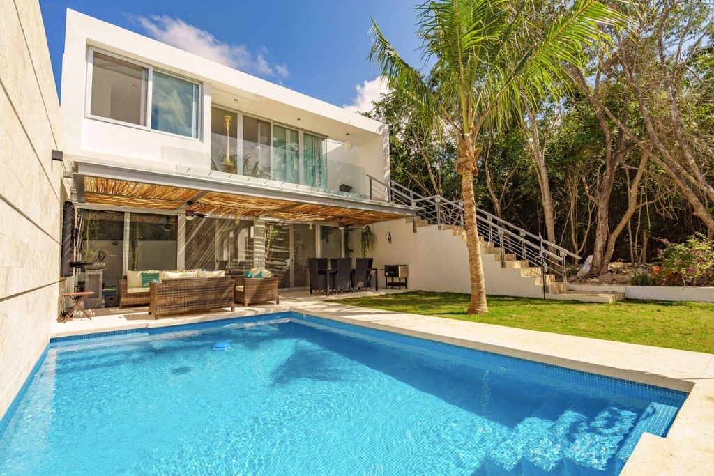 AllProperty - Residencia con alberca privada en Playa Magna en venta