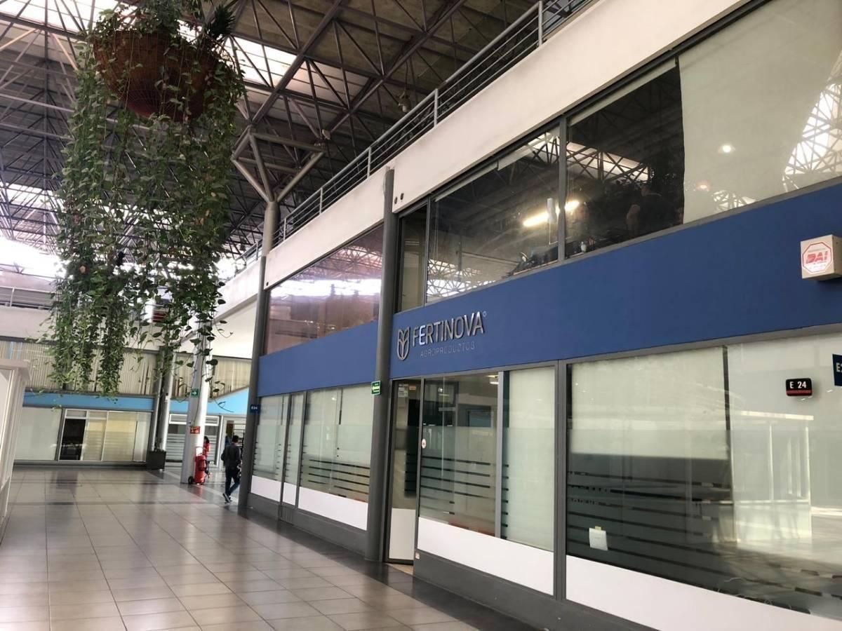 Office for Rent in Plaza Concentro, Av. Vallarta, Ciudad Granja, Zapopan., photo 1 of 14