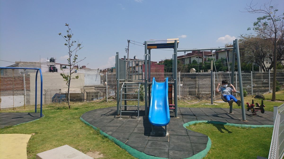 5 de 28: Area Infantil