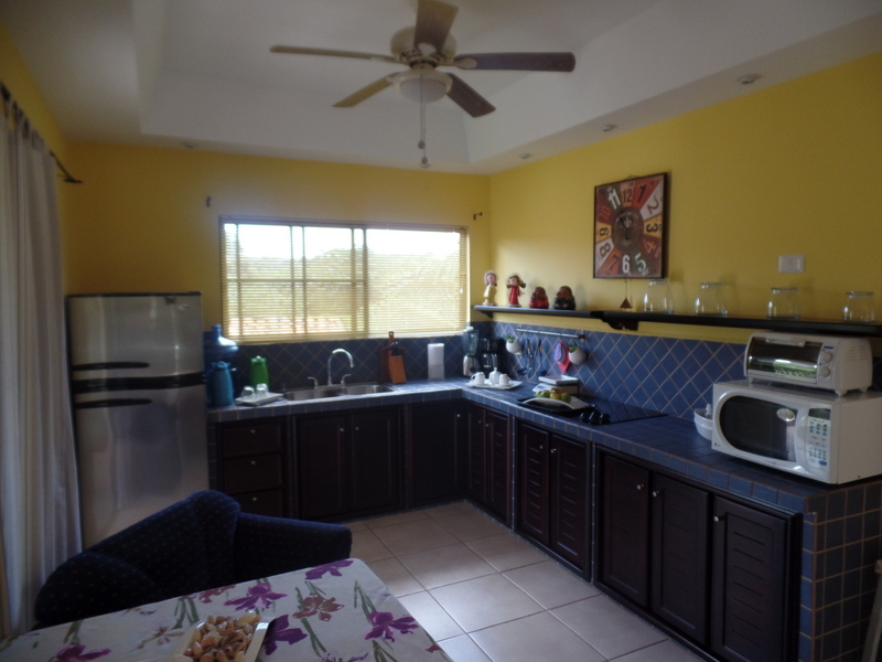 35 de 48: 3 bed apartment, open concept, beautifully furnished. 