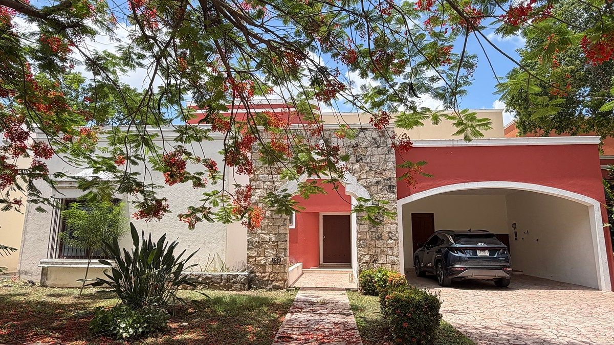 House for Rent and/or Sale in Temozón Norte, Merida, Yucatan, photo 1 of 37