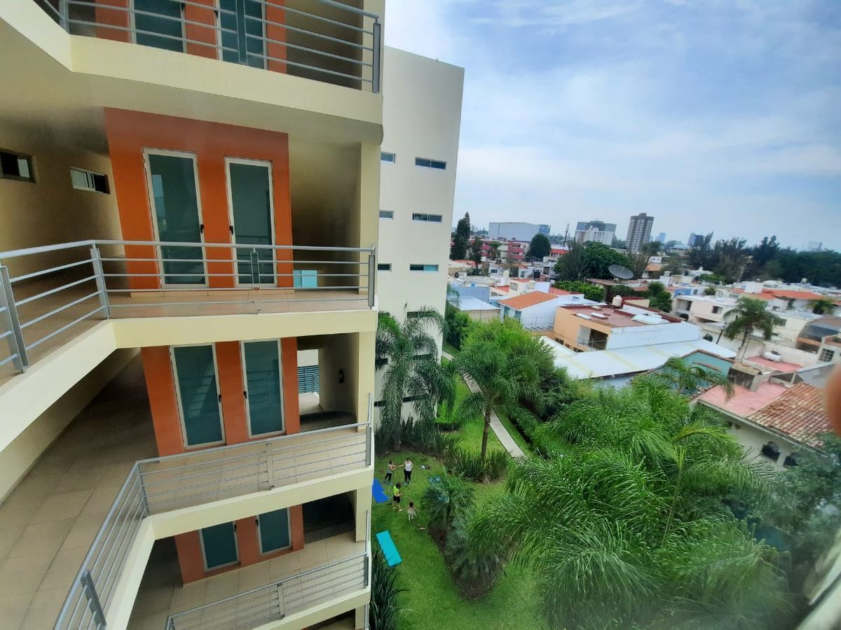Departamento en Residencial Victoria, Zapopan, foto 6 de 18
