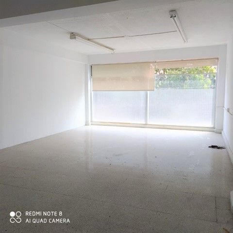 8 of 9: Espacio de la oficina