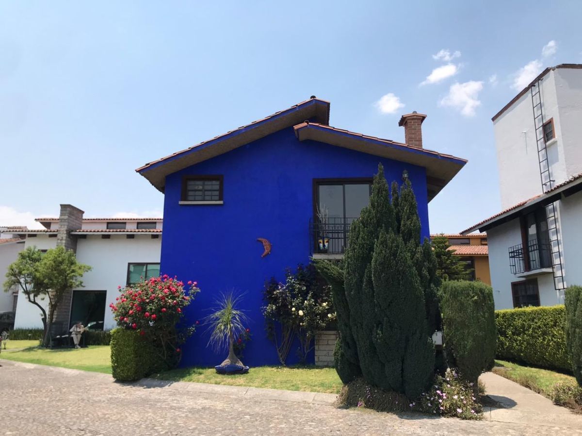 1 de 13: FACHADA