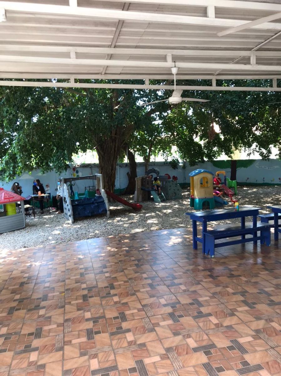 2 de 10: Área Infantil 
