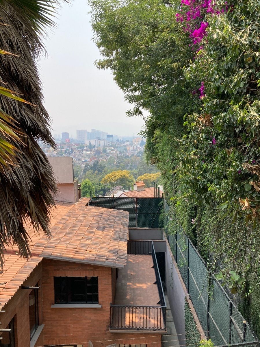 2 de 22: Vista desde gimnasio 