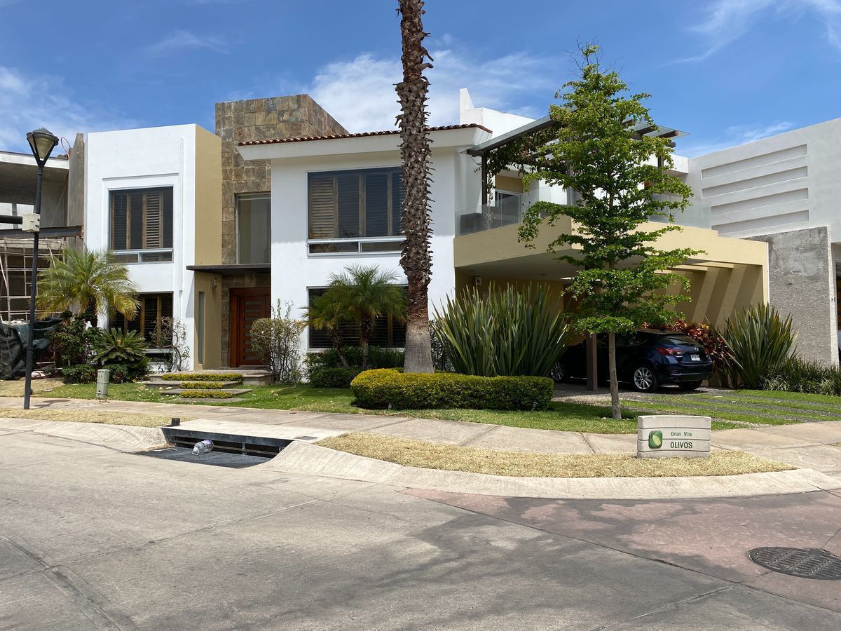 Casa en renta, Coto Los Olivos, Zona real, Zapopan | EasyBroker