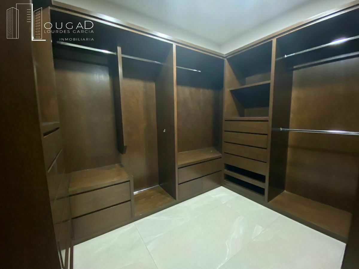 16 de 29: VESTIDOR REC. PRINCIPAL