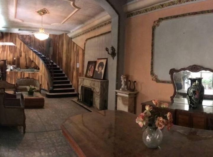 3 de 9: COMEDOR Y ESCALERAS