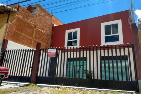 Departamento con local comercial - CR