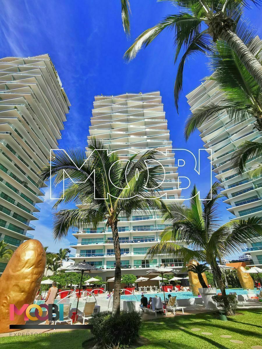 PentHouse de lujo en venta en ICON Puerto Vallarta.