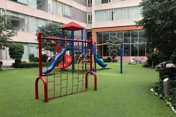 3 de 11: Área de juegos infantiles