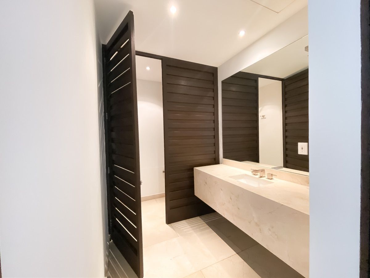 1/2 Baño de Visita, foto 9 de 38