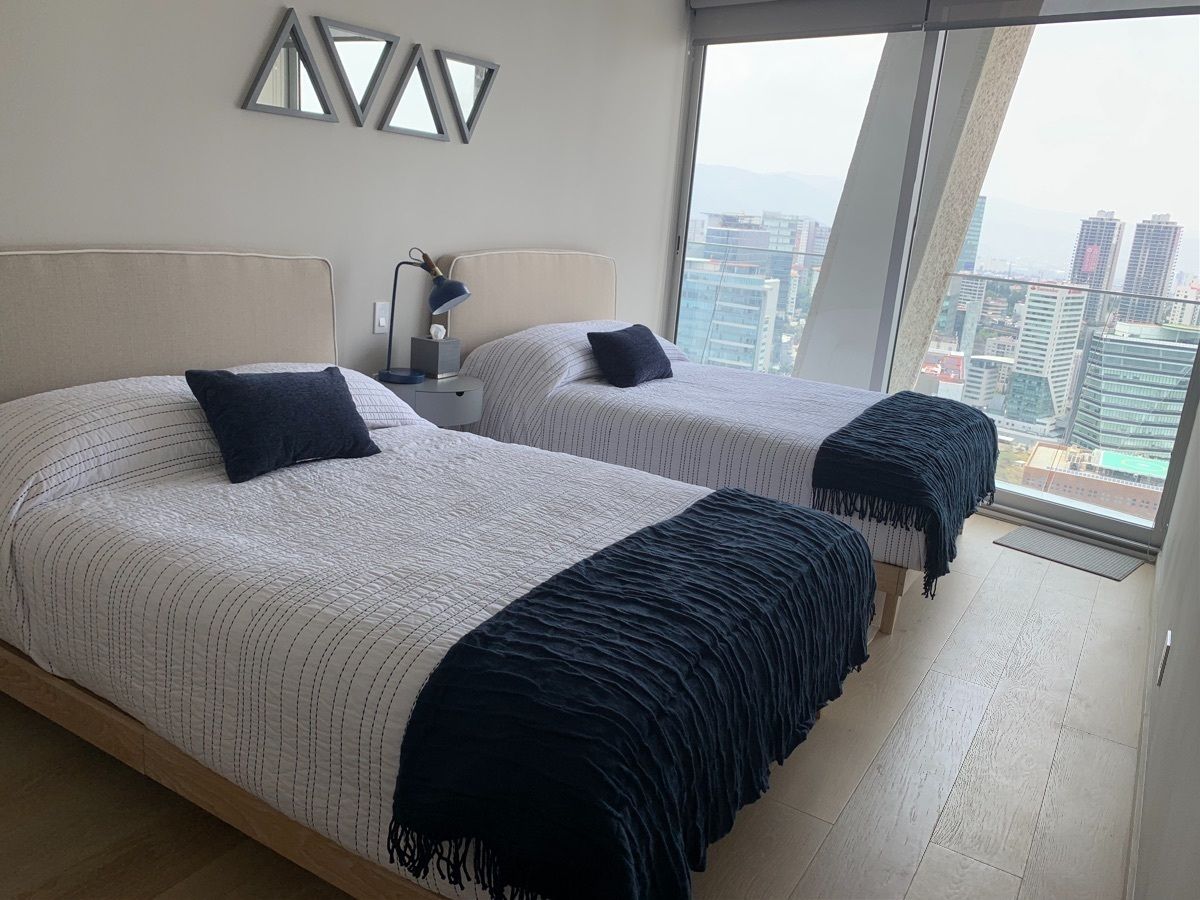 Guest bedroom