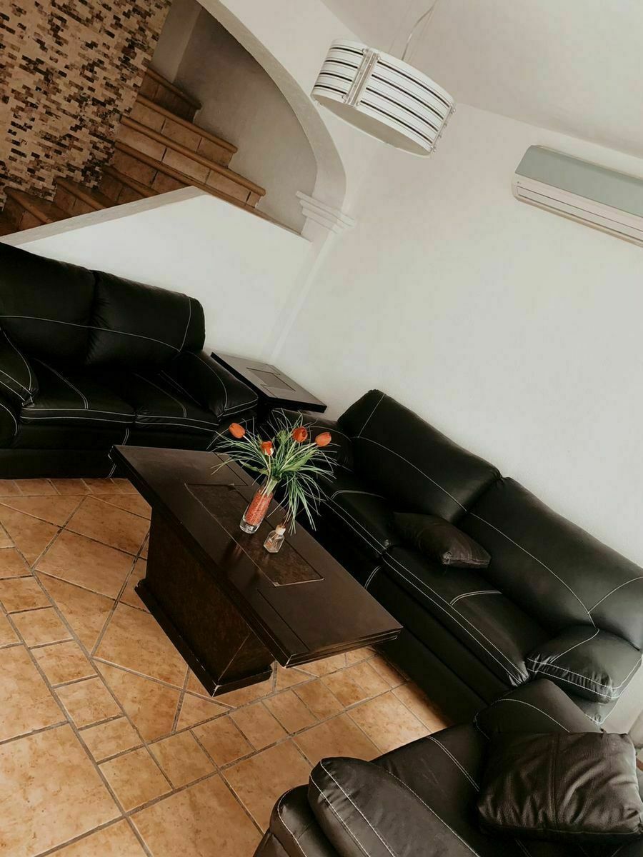 4 de 9: Sala