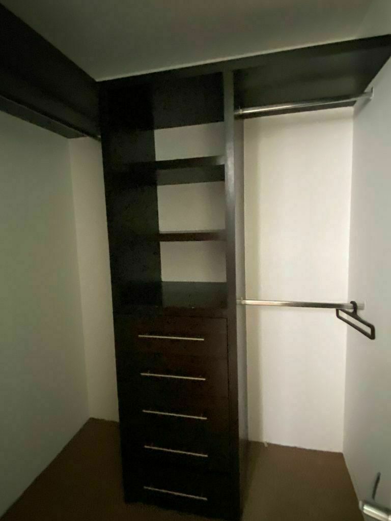 Closet de Recámara Principal., foto 28 de 30