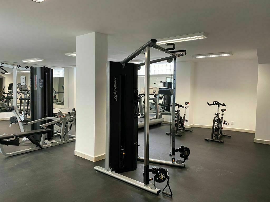 19 de 23: Gimnasio