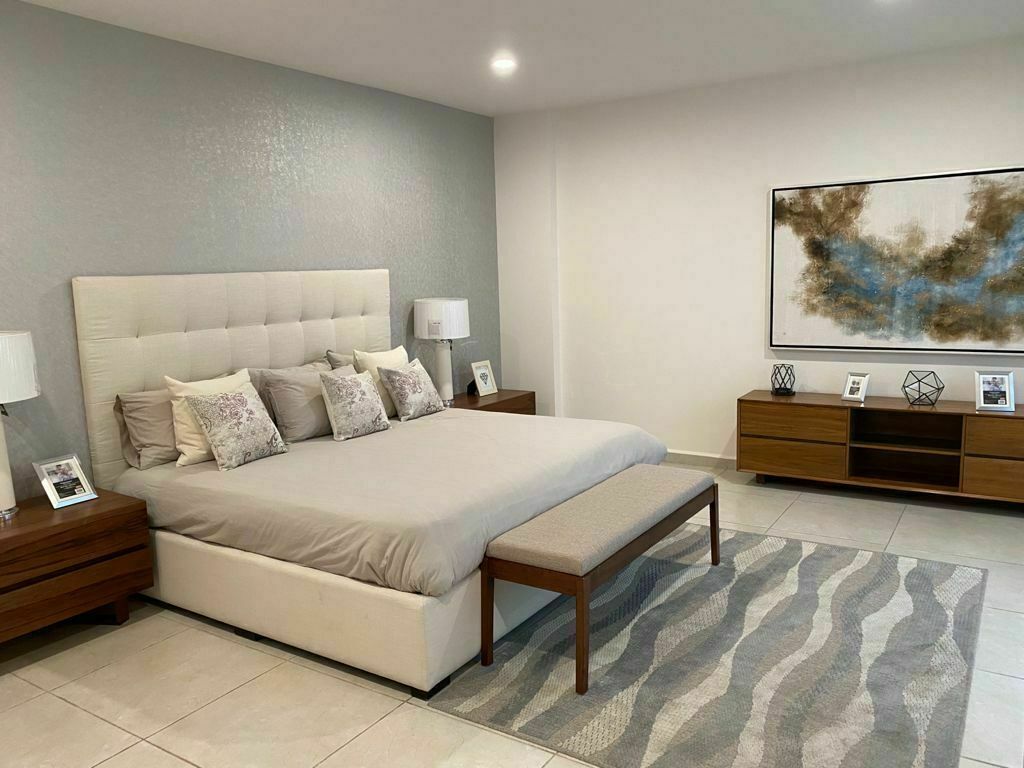 9 de 23: Family room, o tercera recámara, con baño, closet y terraza.
