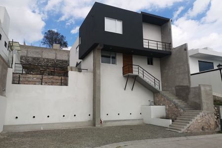 Casas en Venta en Querétaro, Tu nueva casa en Querétaro está en Casa  Company, Zibatá, Zakia, El Refugio, Juriquilla, Altozano, Milenio, El  Mirador, Corregidora, Tenemos las mejores propiedades y promociones.