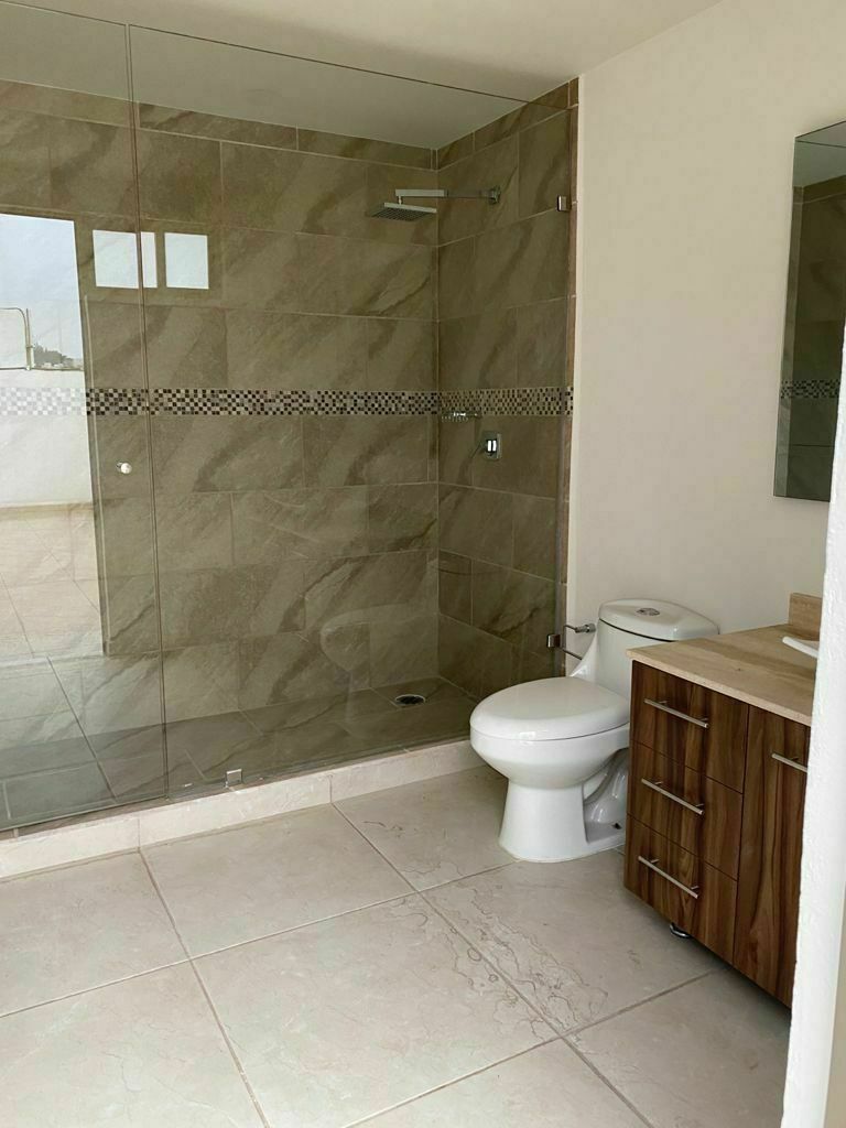 Baño de Recámara Principal., foto 6 de 21