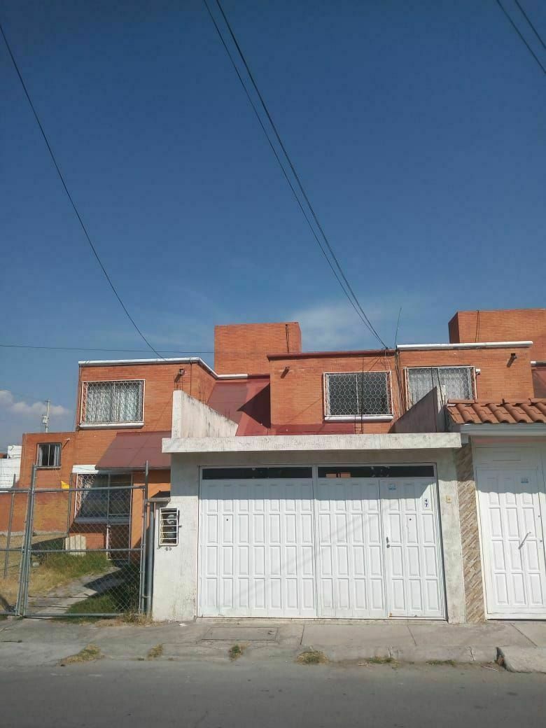 CASA EN VENTA EN APIZACO TLAXCALA, 2 REC.,  BAÑOS