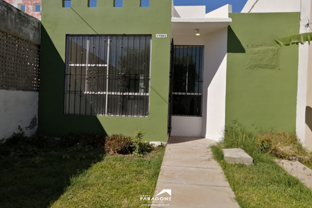 CASA EN VENTA EN FRACCIONAMIENTO BUGAMBILIAS