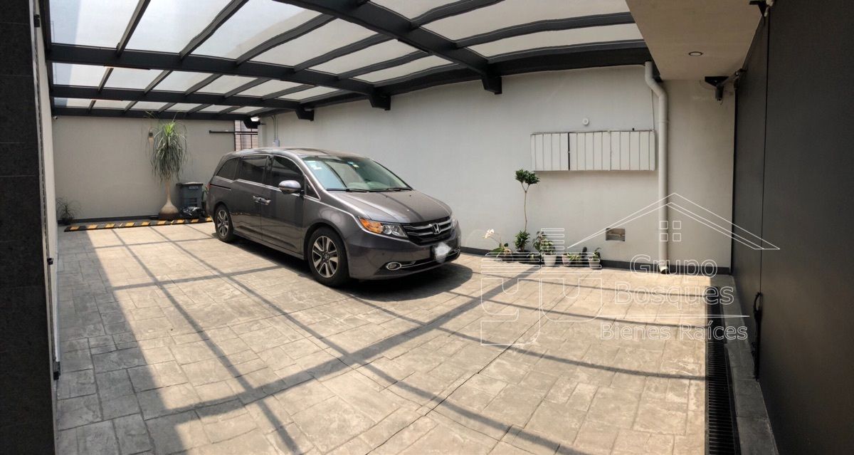 46 de 48: 4 cajones estacionamiento 