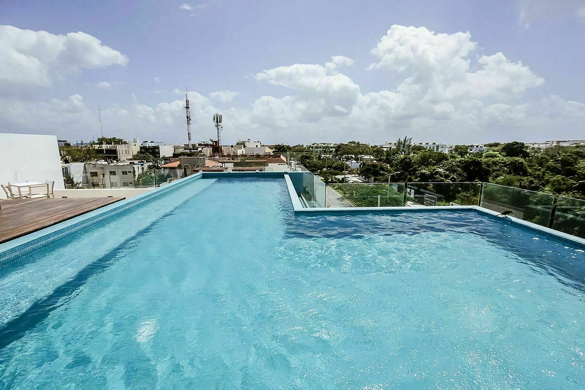 12 of 18: The Calle 38 Community Rooftop Pool