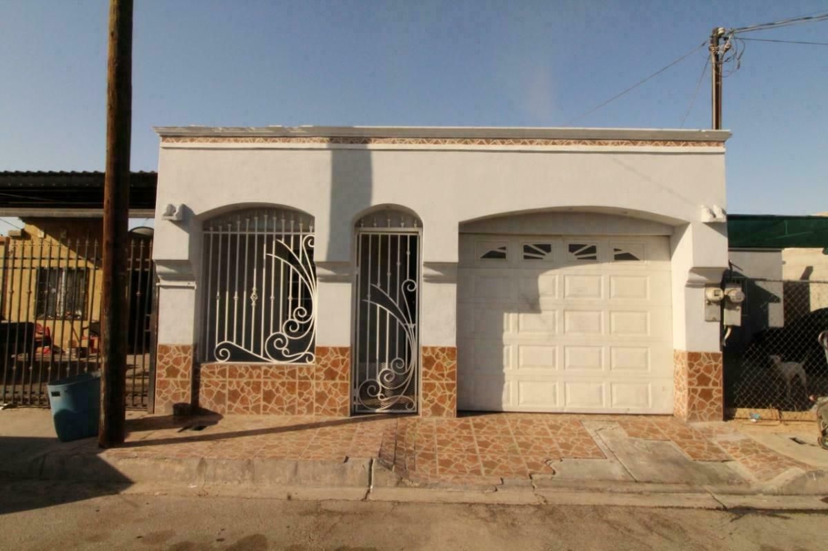 CASA EN VENTA FRACC. PEDREGAL TURQUESA | EasyBroker