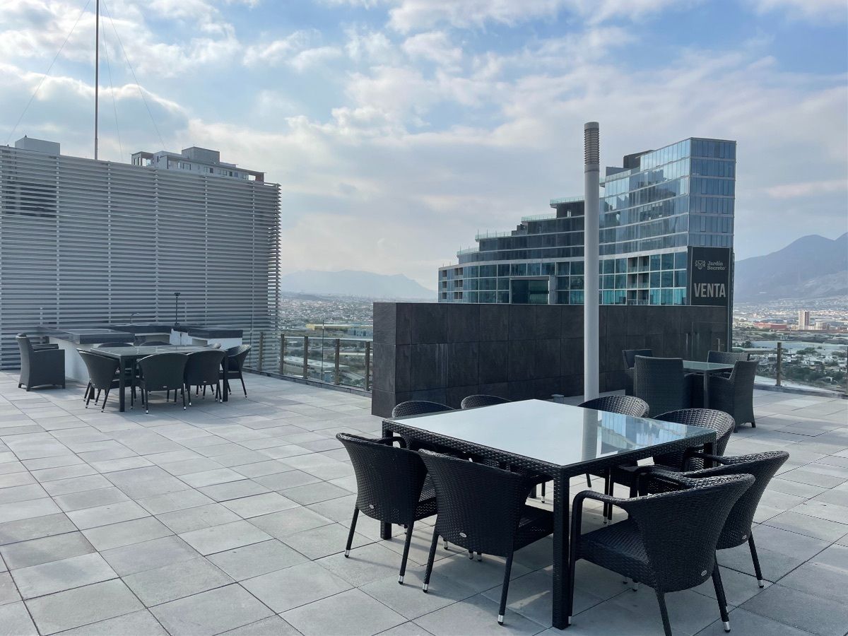 32 de 33: Skygarden con asadores y vistas panorámicas 