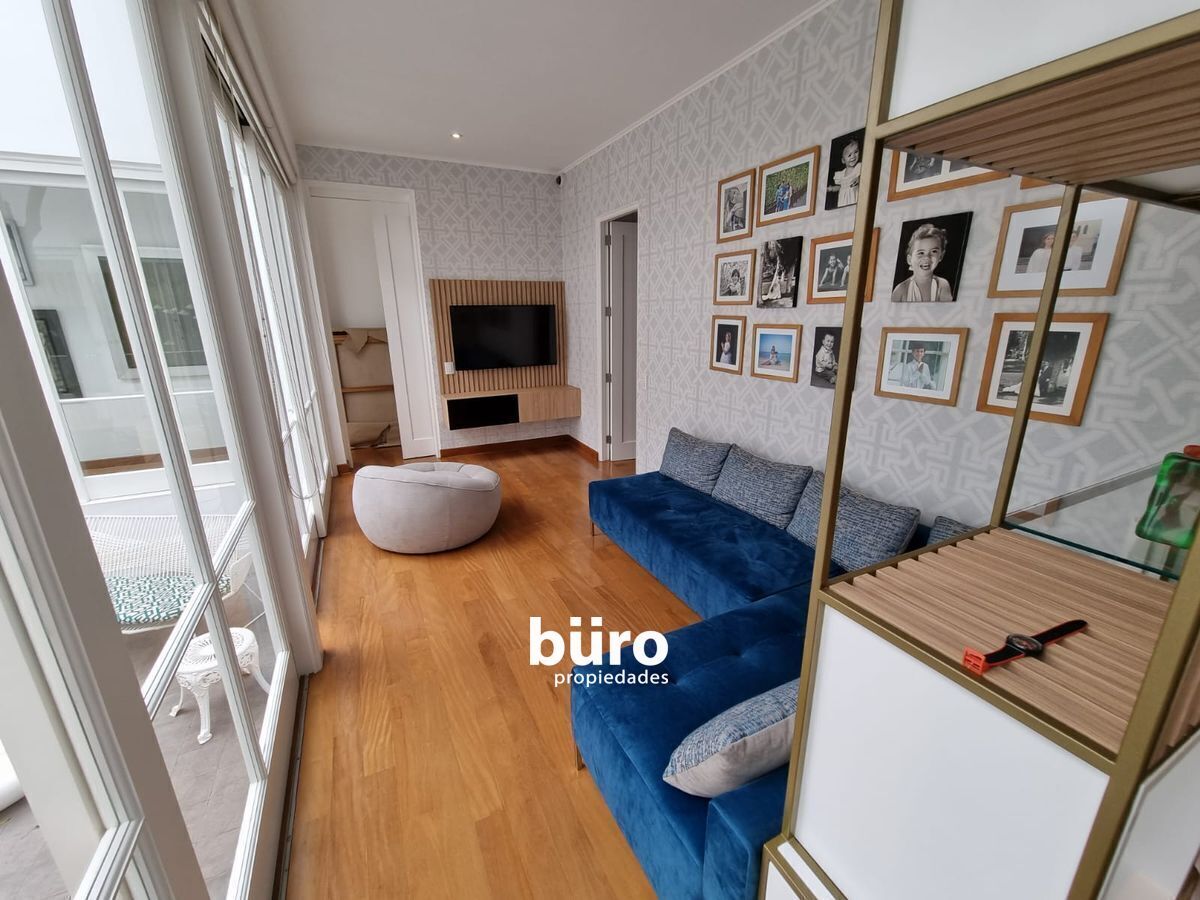 8 de 28: Sala de estar