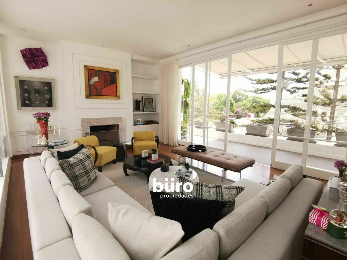 16 de 28: Linda Sala