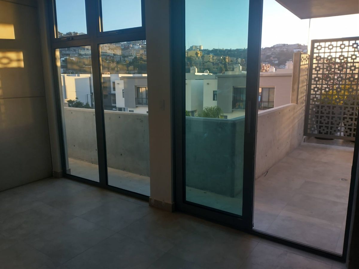 4 of 22: Terraza extendida