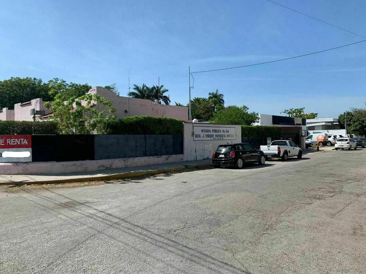 2 de 7: Esquina de Casa en Renta en Mérida Norte -  6 recámaras