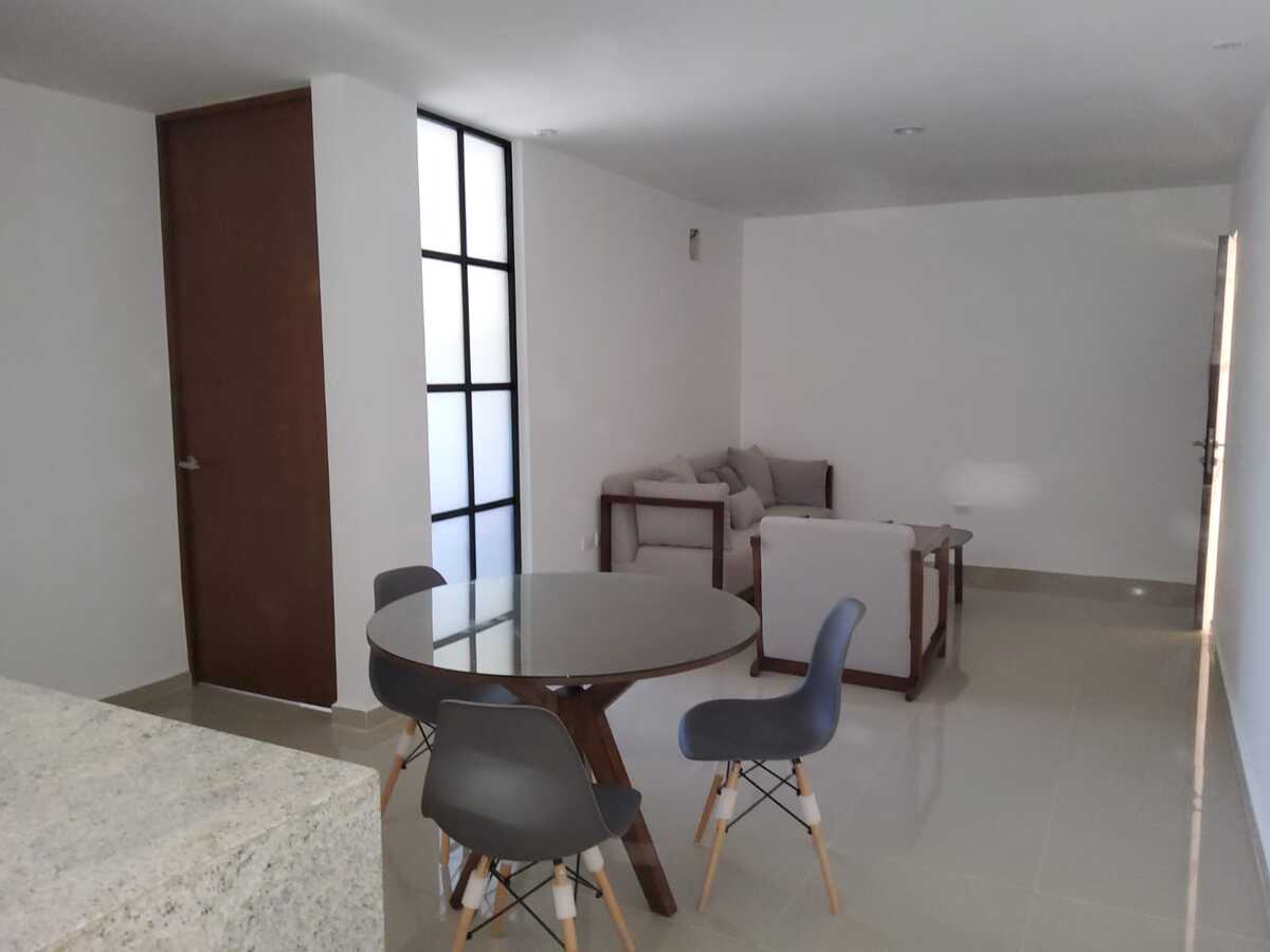 2 de 10: Comedor y sala