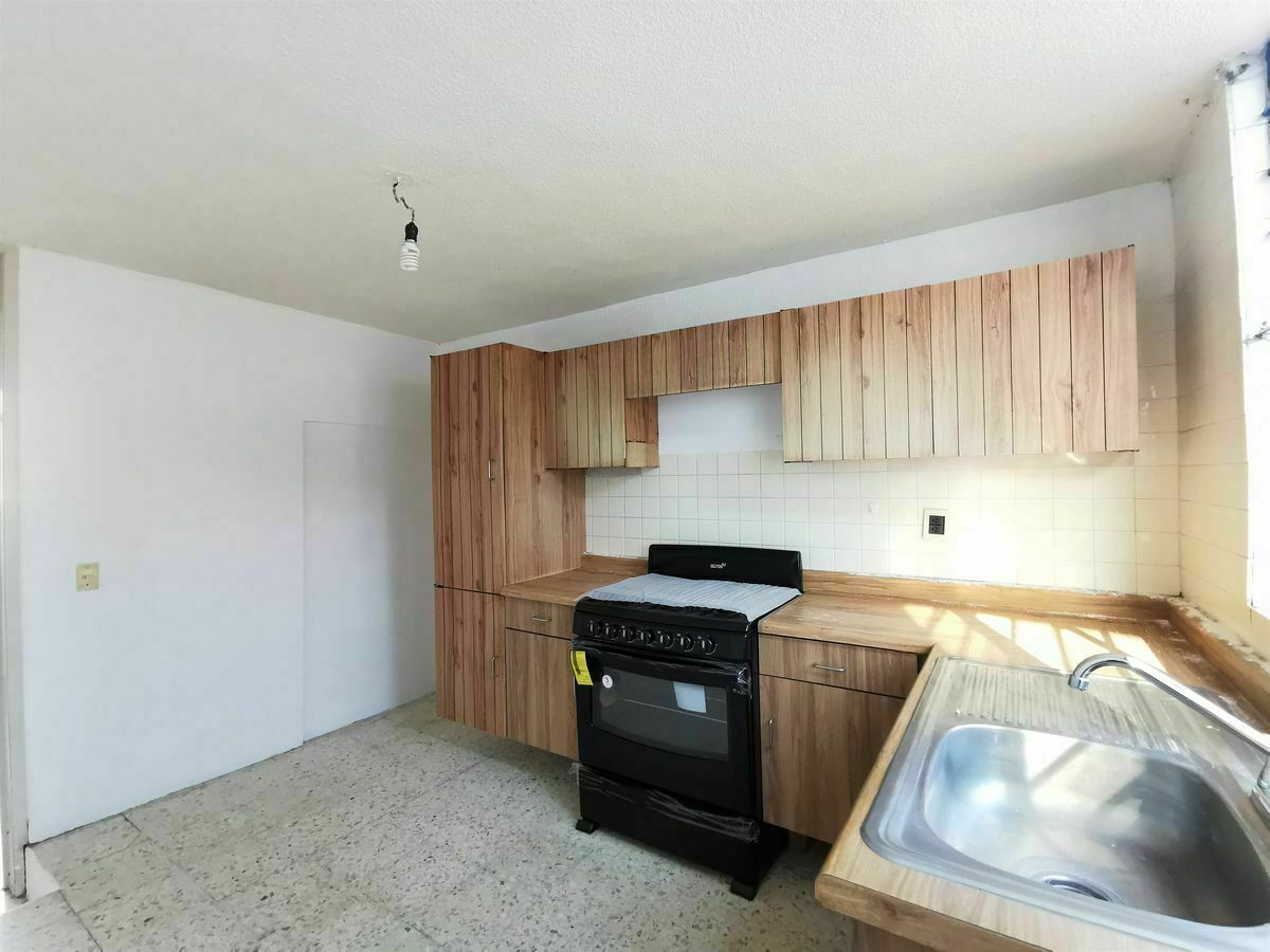 6 of 24: Cocina Integral