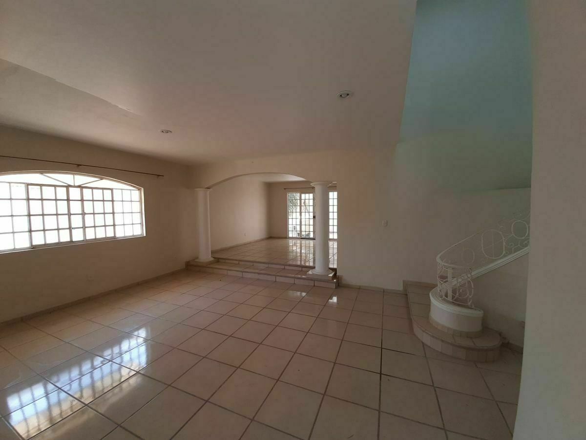 2 de 42: Sala