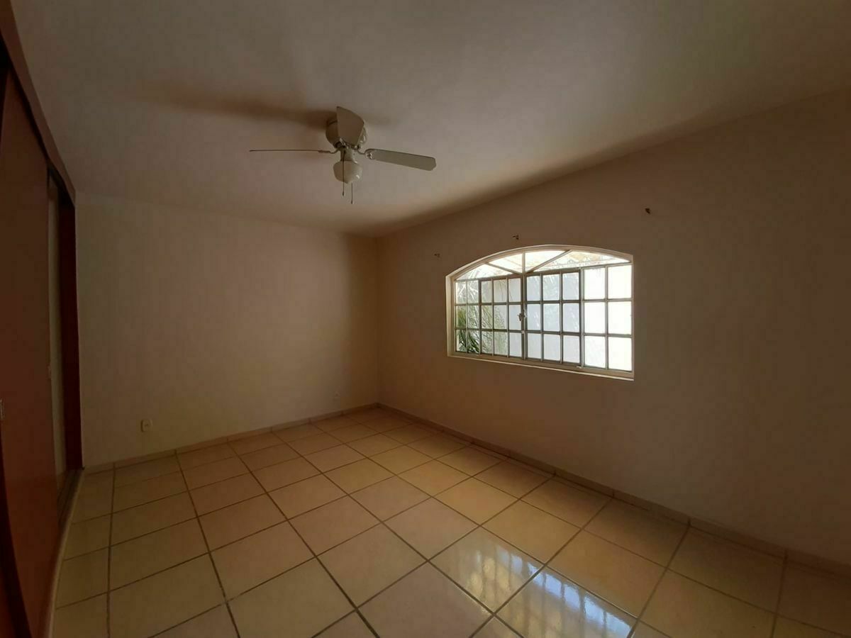 21 de 45: Recámara 2