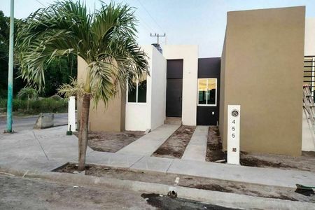 SE VENDE CASA 2 RECAMARAS EN EL PRADO COLIMA | EasyBroker