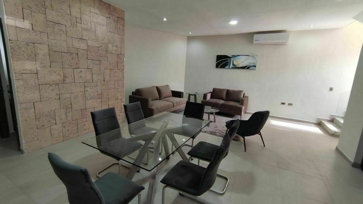 Departamento amueblado de 2 habitaciones en fracc. en Ramos, foto 1 de 28