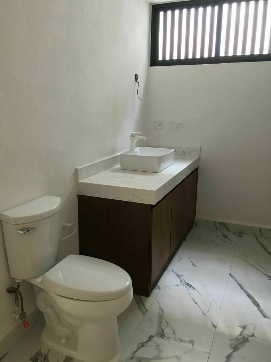 11 de 39: Baño medio 2