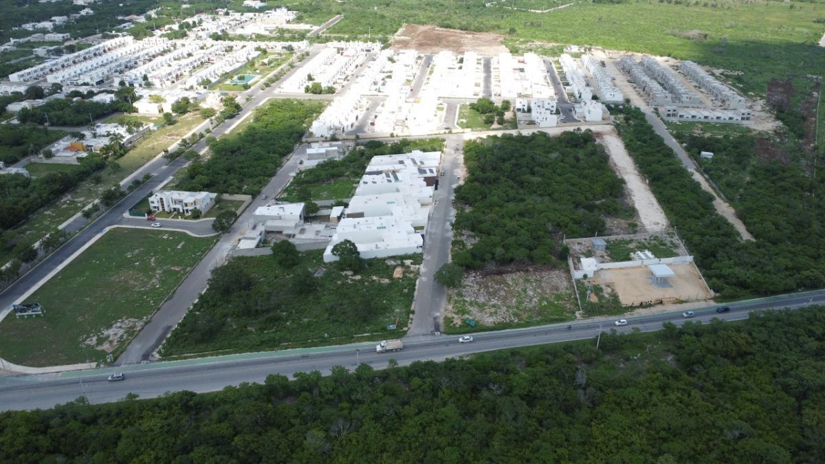 3 of 5: Vista Aérea del Proyecto