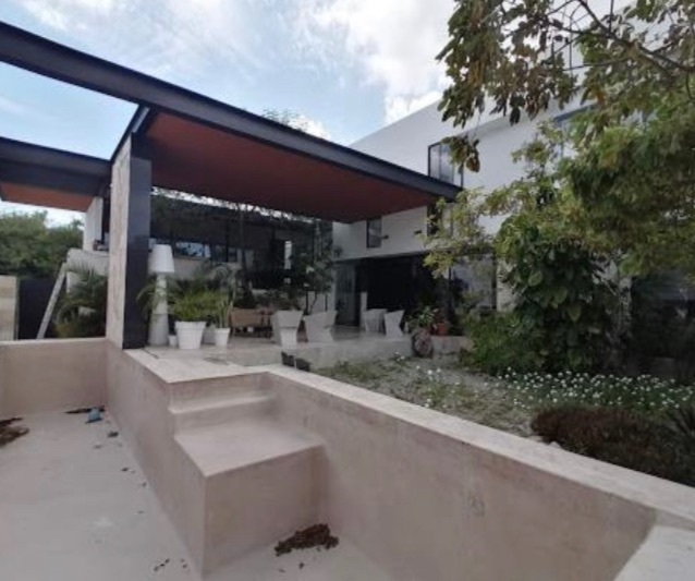 Casa en renta o en venta en Yucatán Country Club, Mérida