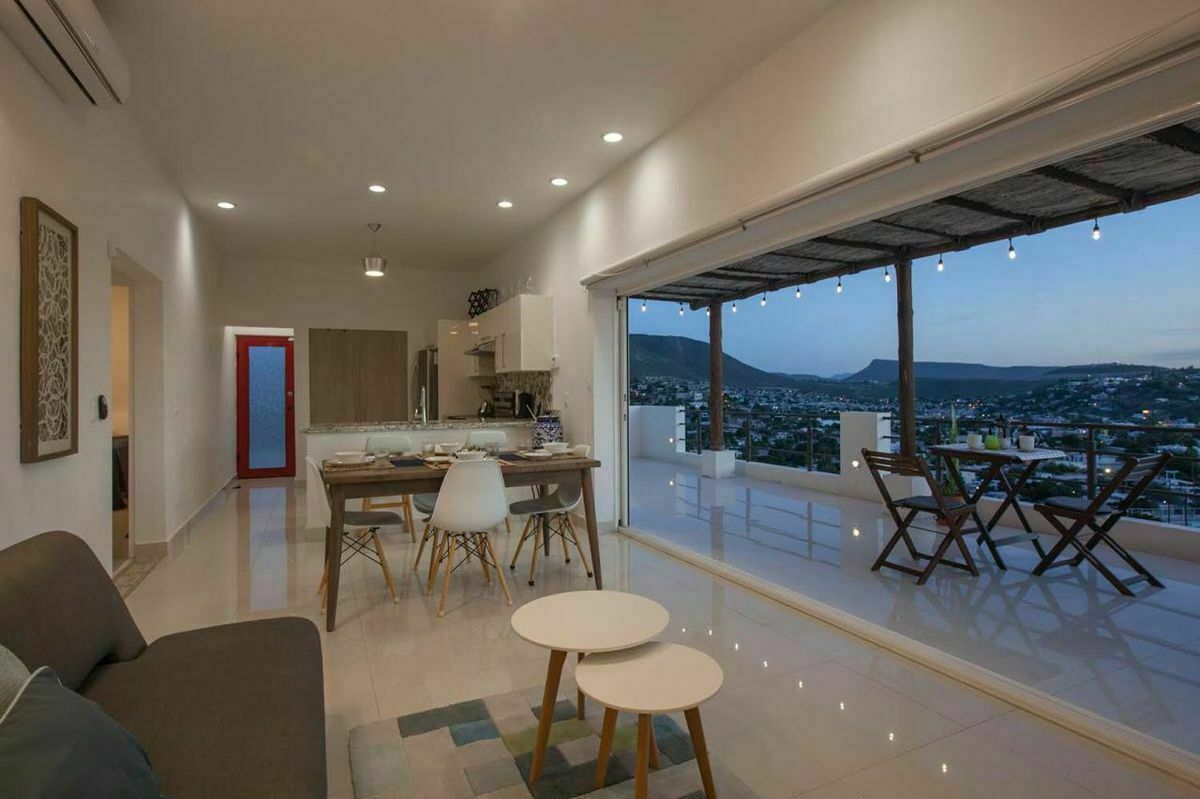 2 de 10: Sala comedor 