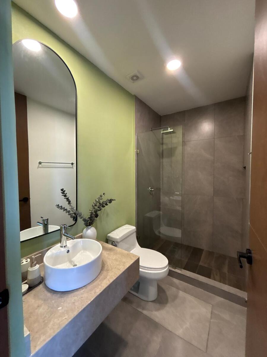 8 de 15: Baño, Recámara Principal