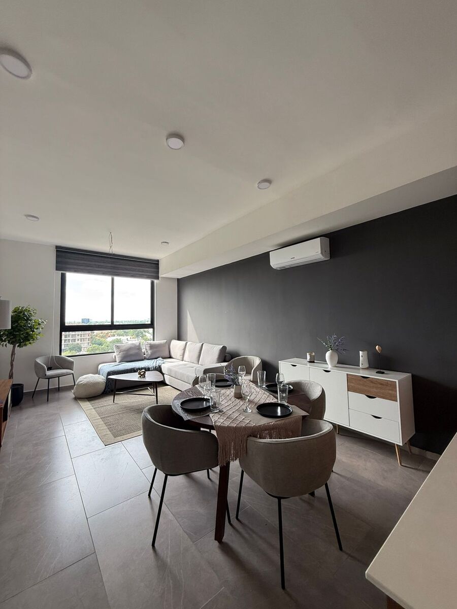 1 of 23: Sala, Comedor