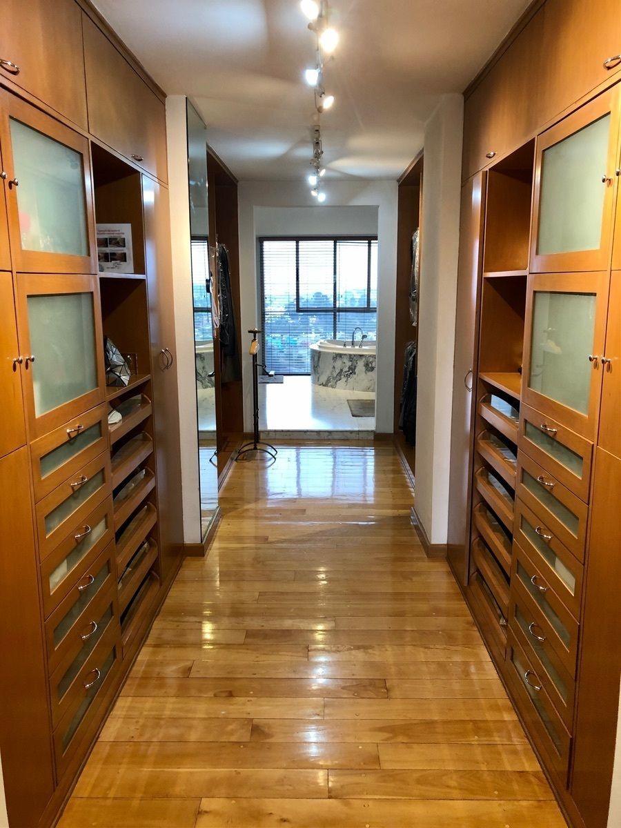 vestidor principal, photo 18 of 30