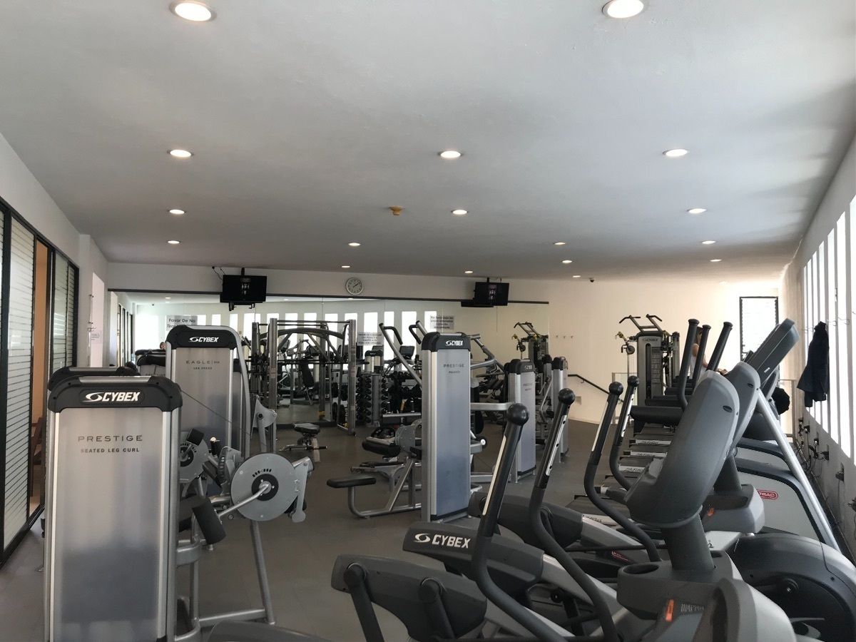 gym, photo 29 of 30